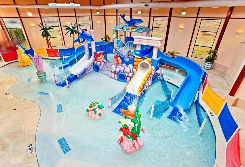 Номер Стандарт, Grand Marquis Waterpark Hotel & Suites