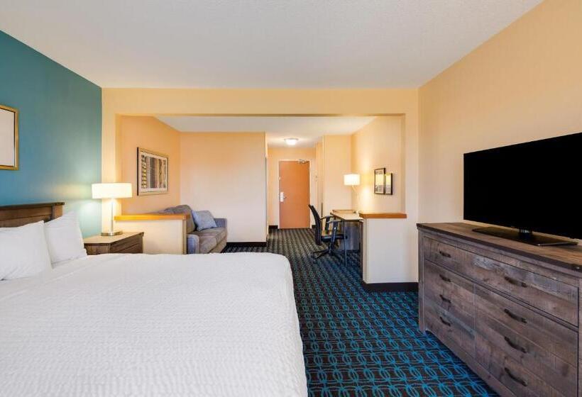 스위트 킹사이즈 침대, SureStay Plus by Best Western Minot