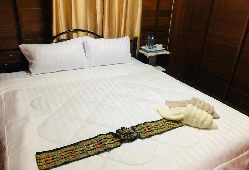 Номер Стандарт Совместная Ванная, Banthai Guesthouse