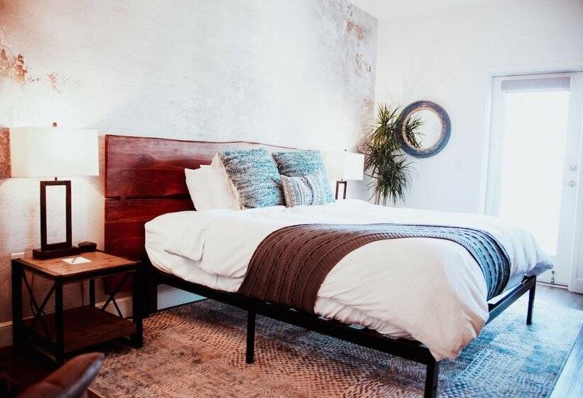 Номер Deluxe, Wine Stone Inn
