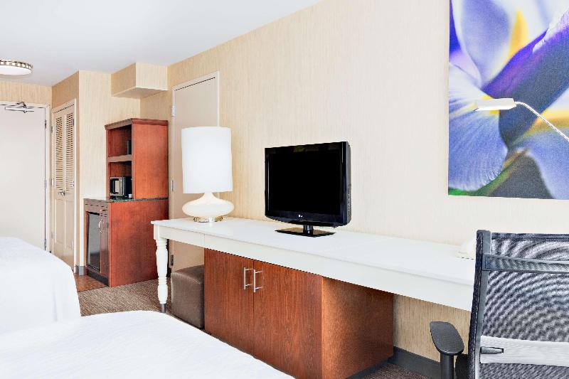 Номер Премиум, Hilton Garden Inn Folsom