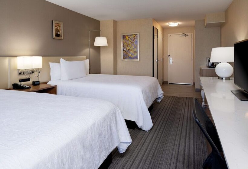 Стандартный Номер Кровать Кинг, Hilton Garden Inn Roseville