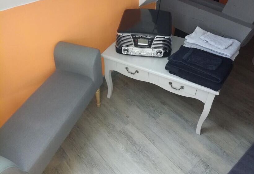 Номер Стандарт, Chambre Rose Blanche