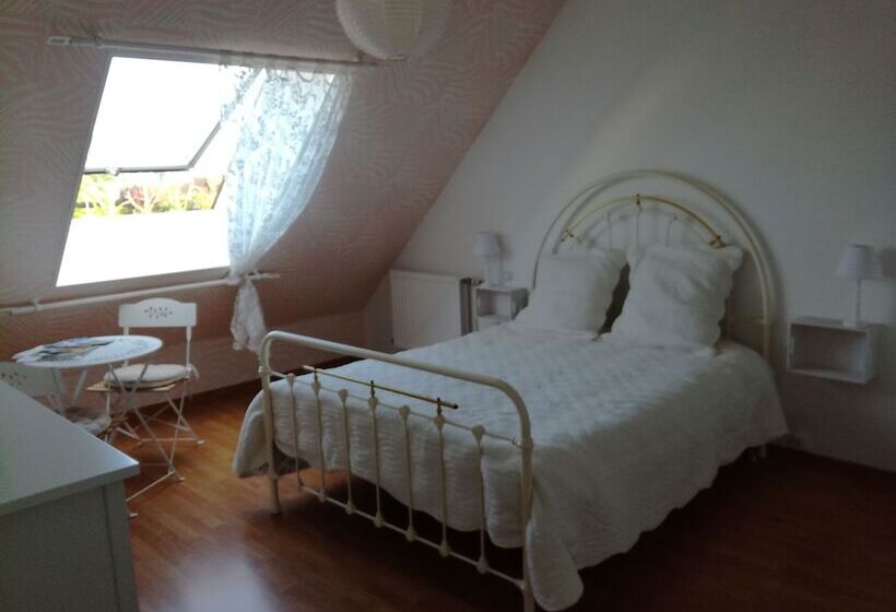 Номер Стандарт, Chambre Rose Blanche