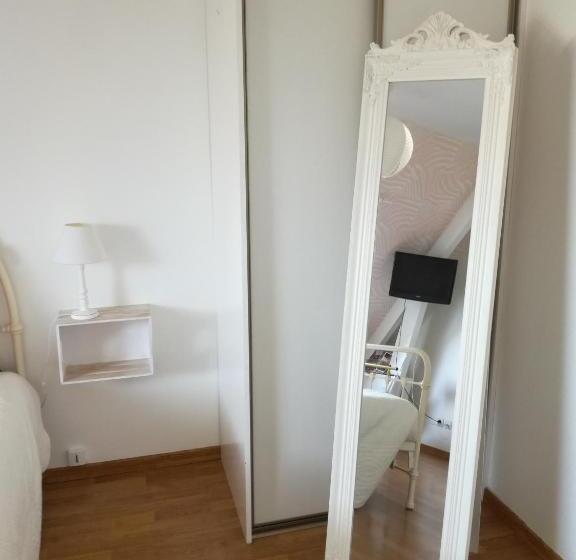 Номер Стандарт, Chambre Rose Blanche