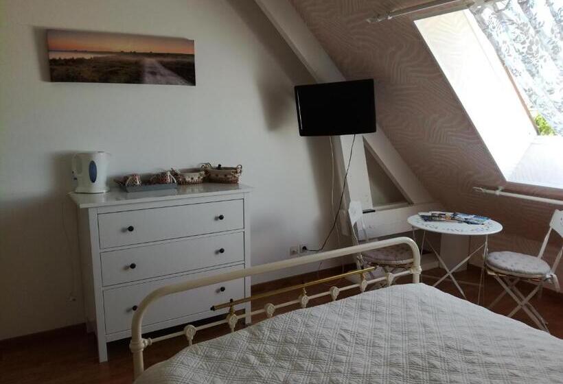 Номер Стандарт, Chambre Rose Blanche