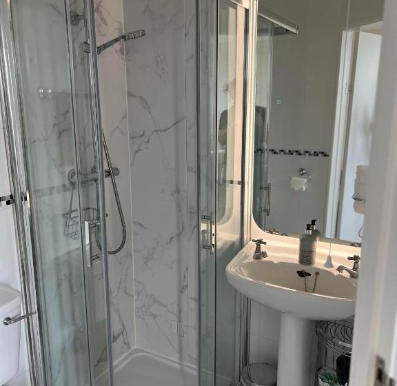 Семейный Номер Вид на Море, Princetown Guesthouse