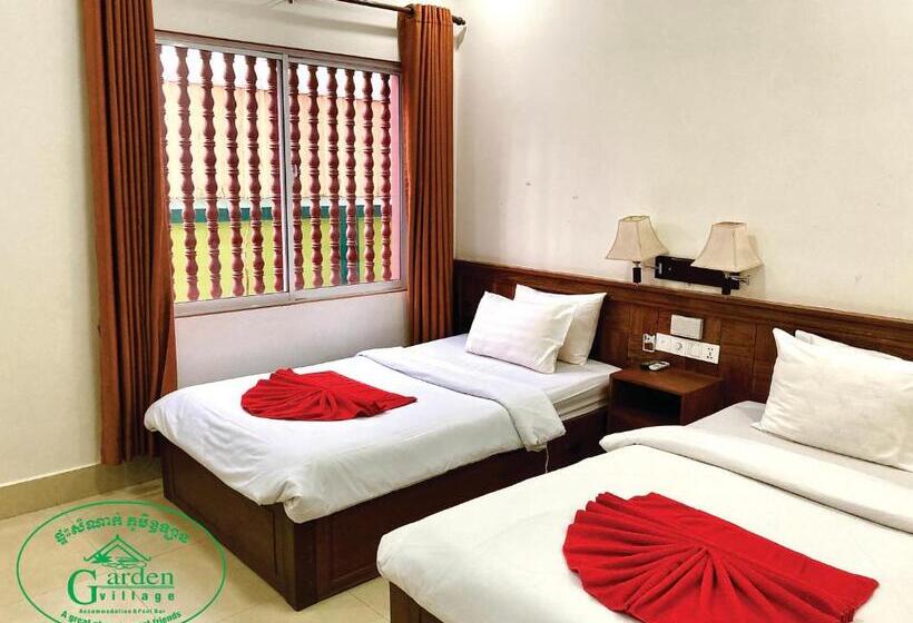 اتاق استاندارد با بالکن, Garden Village Guesthouse & Pool Bar