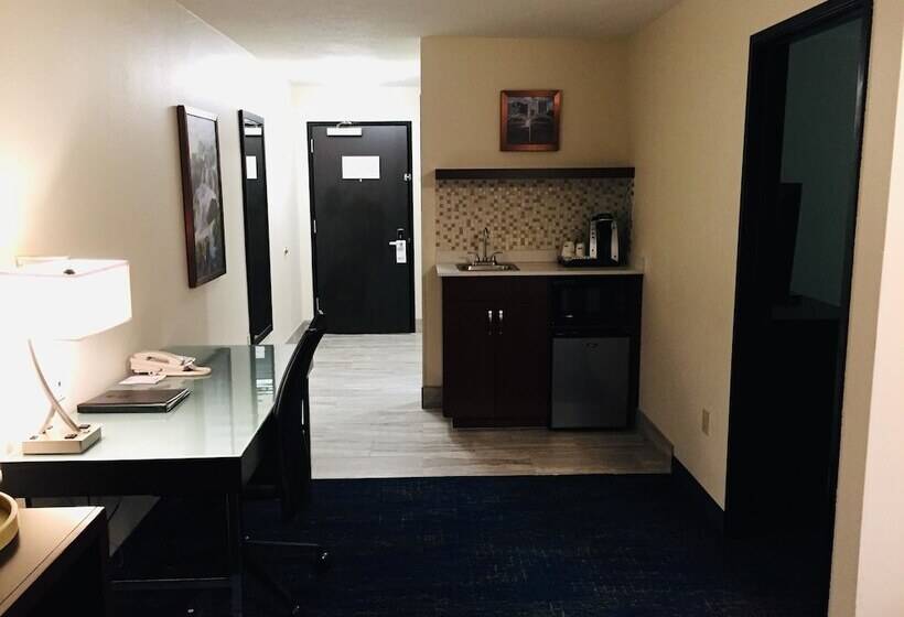 Люкс, Best Western Plus Portland Airport Hotel & Suites