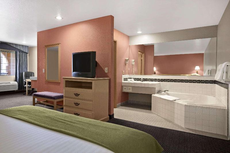 Люкс Кровать Кинг, Surestay Hotel By Best Western Ukiah