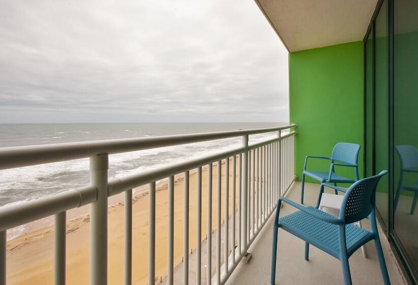 带2个双人床的标准工作室, Holiday Inn Va Beach Oceanside 21st St, An Ihg