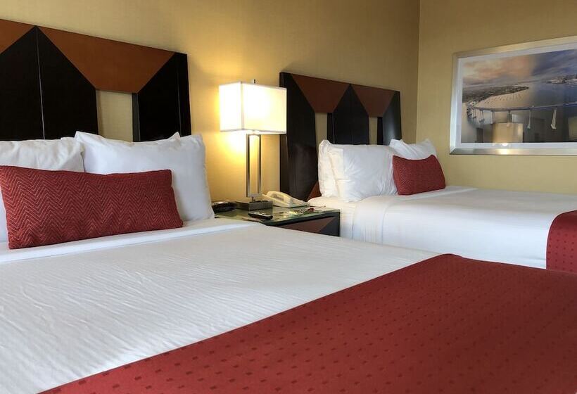 Номер Стандарт 2 Двуспальные Кровати, Ramada By Wyndham San Diego National City