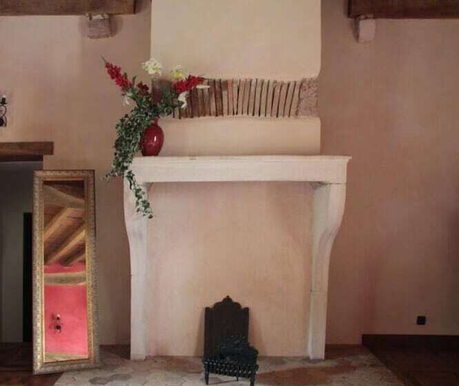 اتاق استاندارد, Moulin Madame