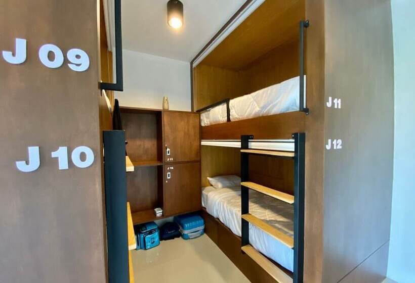 Кровать в Общей Комнате, Jaidee Cafe & Hostel Chiangrai