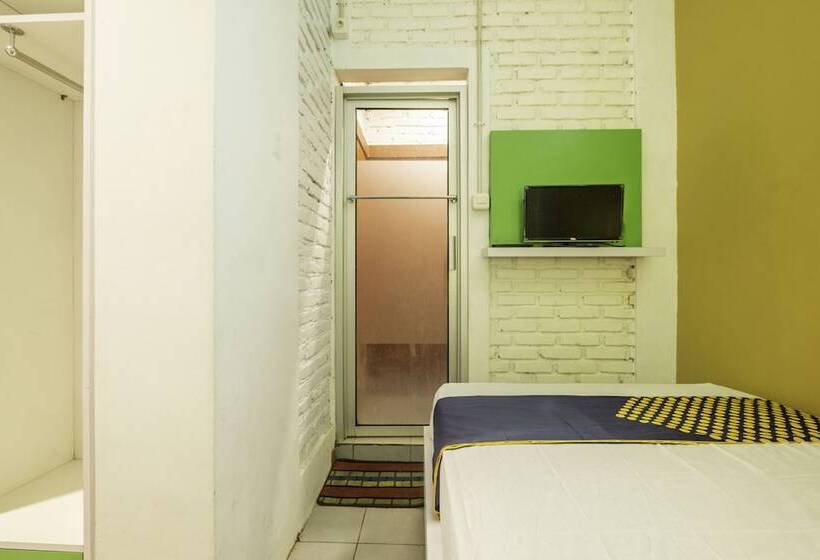 Номер Deluxe Одноместный, Spot On 2080 Rumah Kita Residence