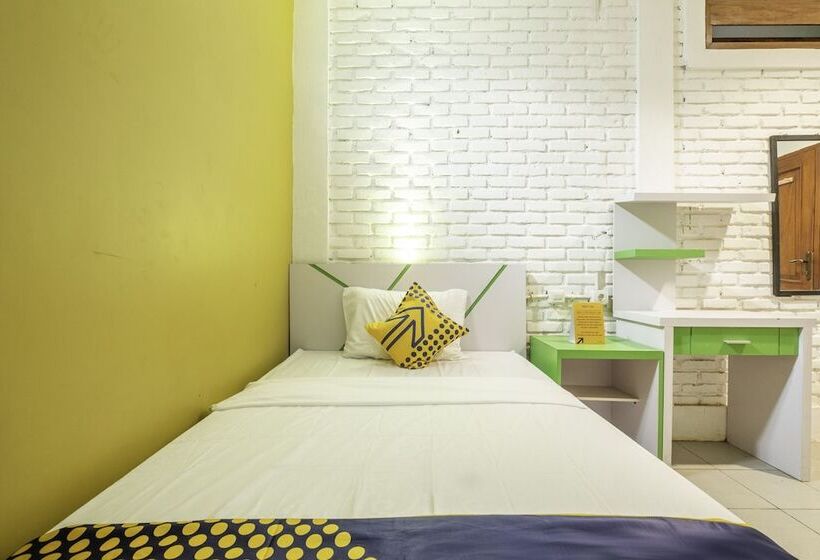 Номер Deluxe Одноместный, Spot On 2080 Rumah Kita Residence