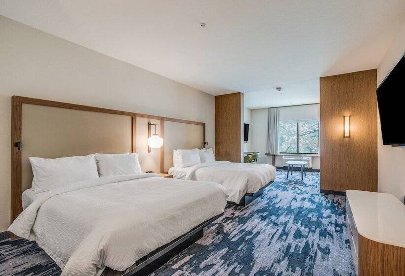 스위트, Fairfield Inn & Suites Whitewater