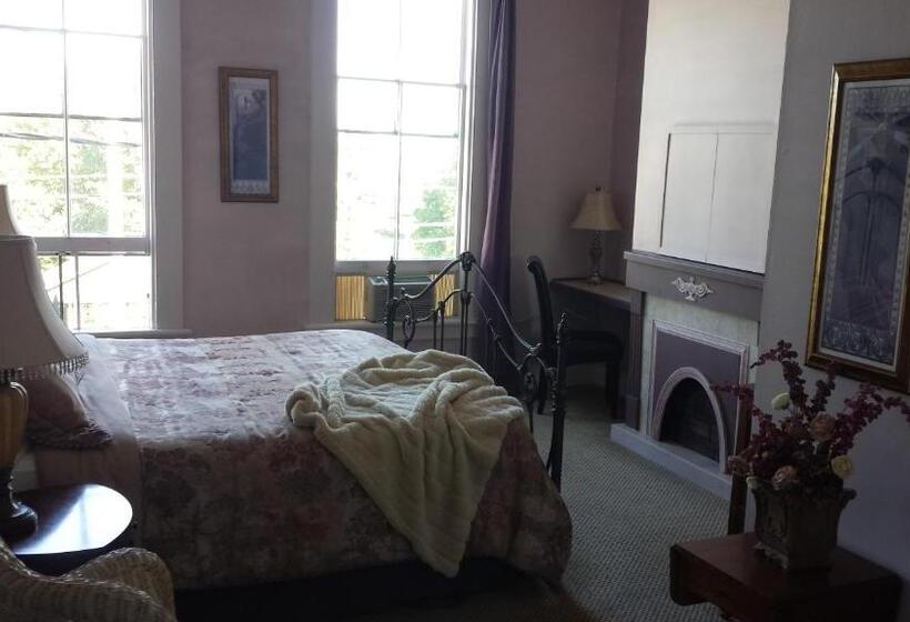 キングサイズベッドのスタンダードルーム, The Inn In Westport