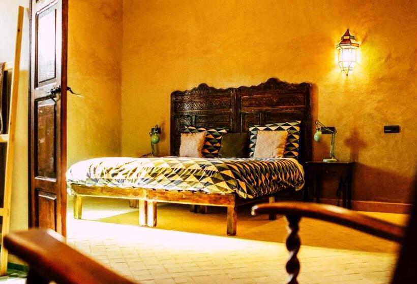 Номер Deluxe с Балконом, Riad Caravasar