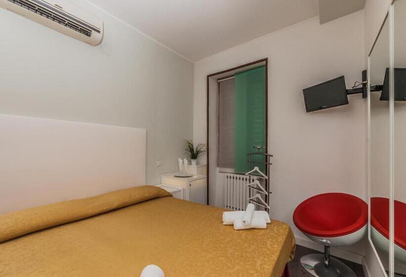 اتاق لوکس, Albergo Della Corte