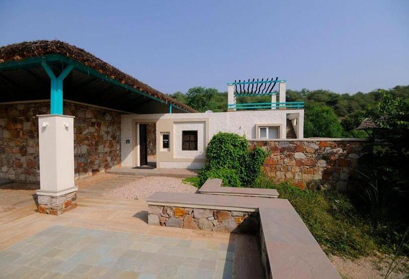 اتاق خانوادگی, Trees N Tigers Luxury Wildlife Lodge