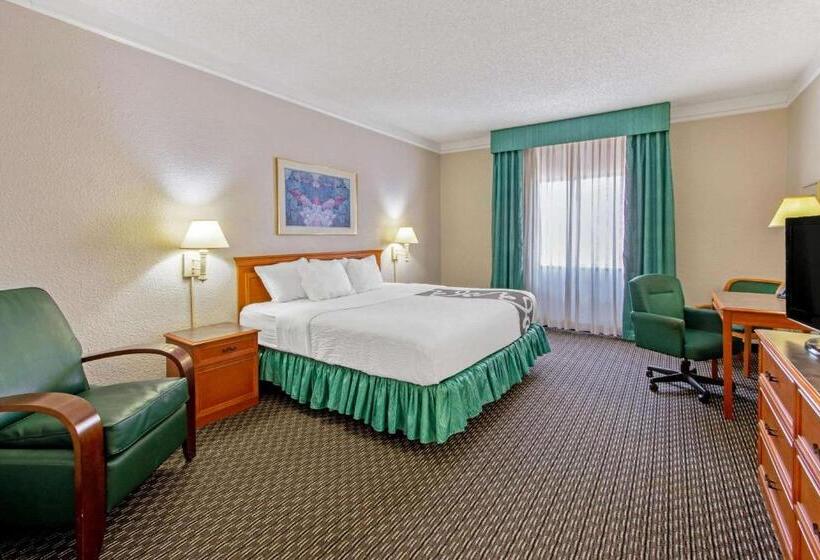 Номер Deluxe Кровать Кинг, La Quinta Inn By Wyndham Las Cruces Mesilla Valley