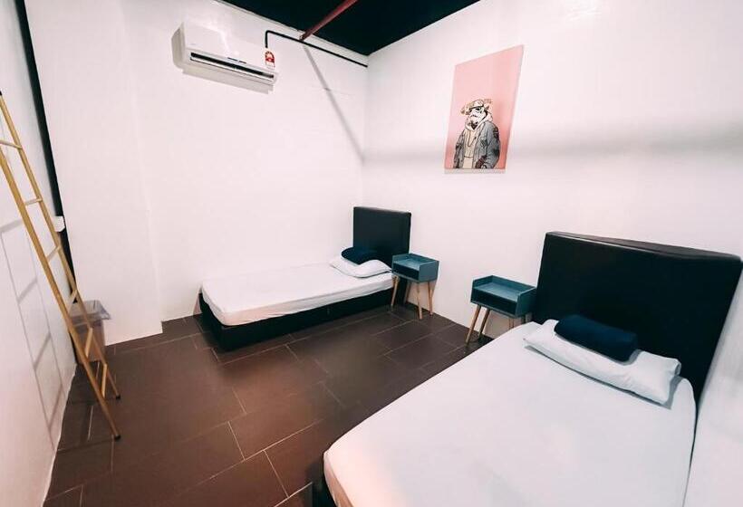 Economy Zimmer, Bed Attitude Hostel Cenang