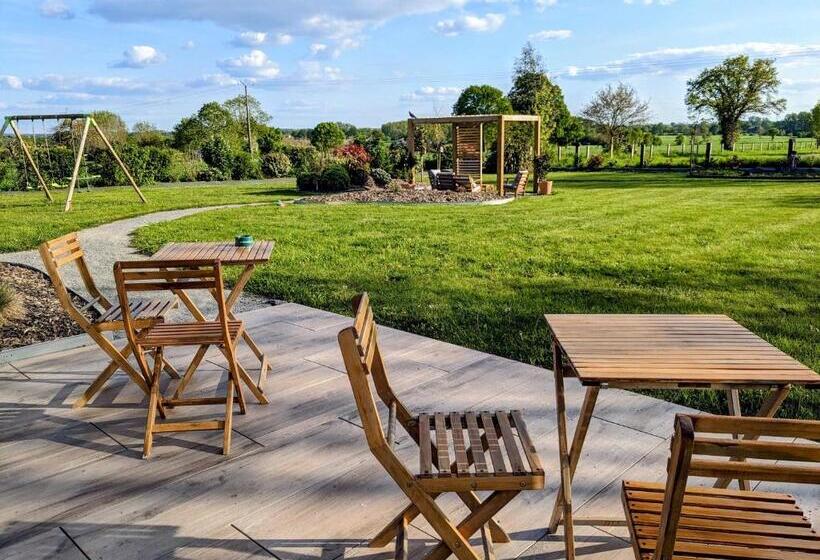 Номер Стандарт, Chambres D Hôtes Chez L Habitant   Bed& Breakfast Homestay