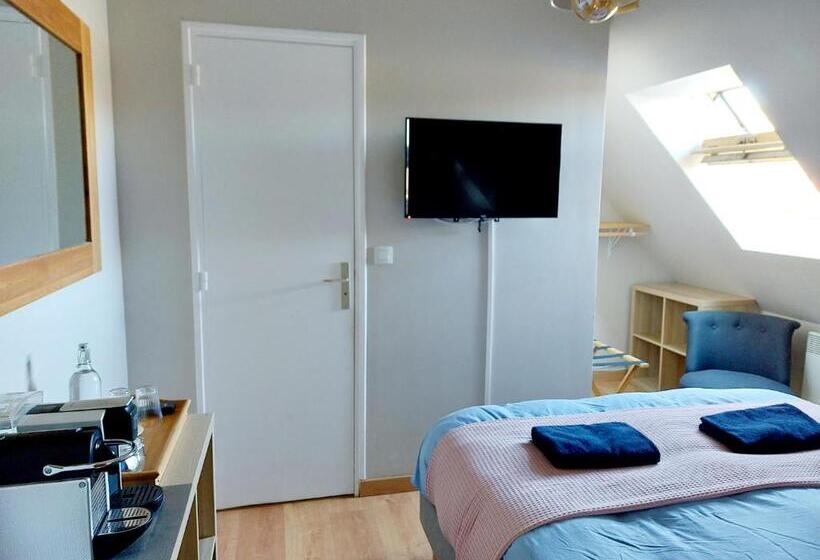 Дом 4 Спальни, Chambres D Hôtes Chez L Habitant   Bed& Breakfast Homestay