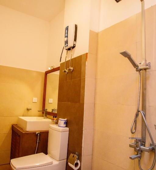 اتاق لوکس خانوادگی, Monaara Leisure   Anuradhapura