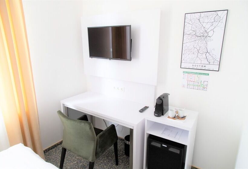 Номер Стандарт Индивидуальный, Amplidi Hotel Hannover