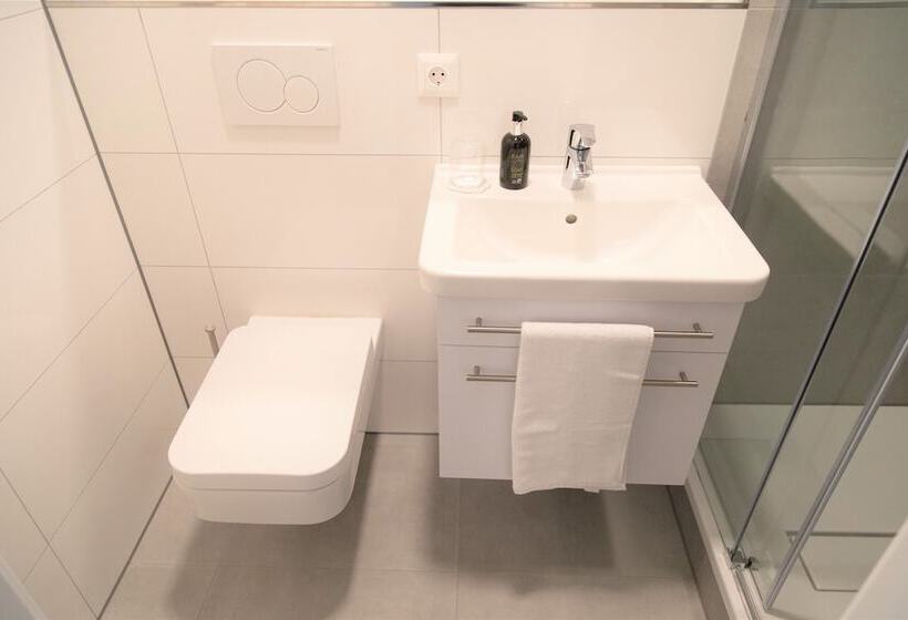 Номер Стандарт, Amplidi Hotel Hannover