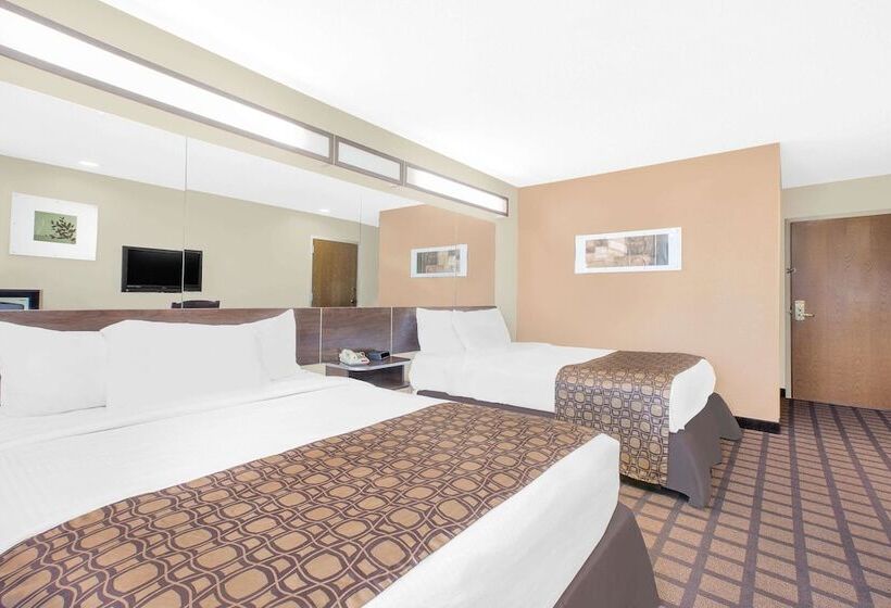 Номер Стандарт Адаптированный для Инвалидов, Microtel Inn & Suites By Wyndham Franklin