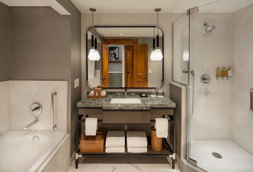 ダブルベッドスタンダードルーム, The Hythe, A Luxury Collection Resort, Vail