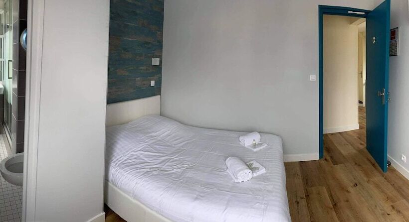 Номер Стандарт, Hôtel De La Plage