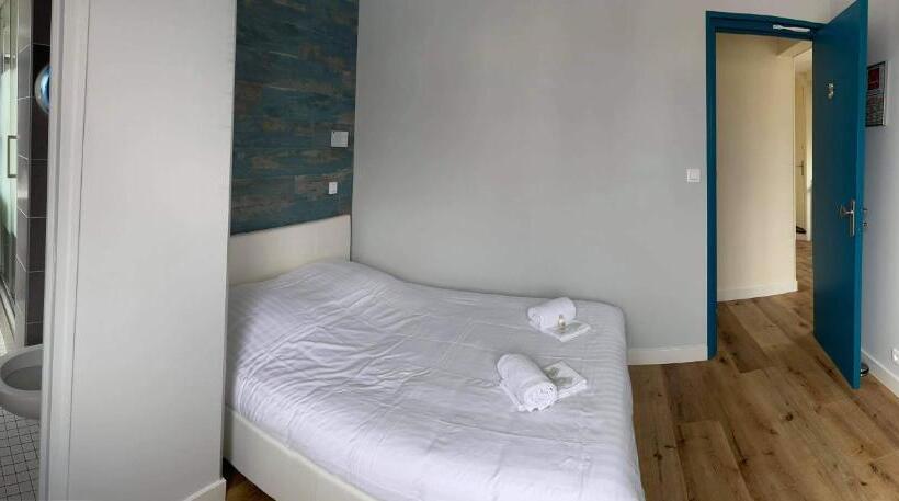 Standard room with outdoor bath, Hôtel De La Plage