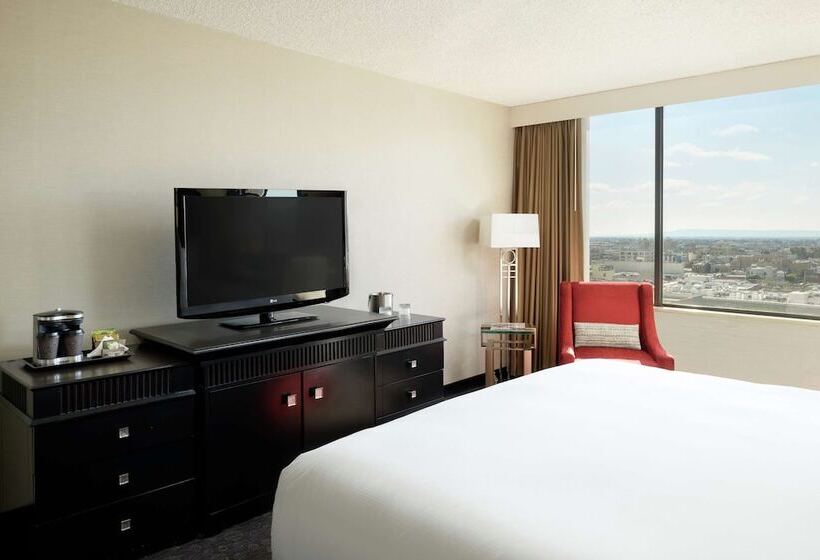 غرفة قياسية سرير كينج, Doubletree By Hilton Hotel Los Angeles Downtown