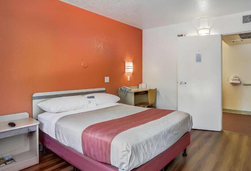 장애인을 위한 스탠다드 룸, Motel 6medford, Or