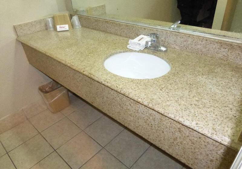 Номер Superior Кровать Кинг, Red Roof Inn Memphis  Airport