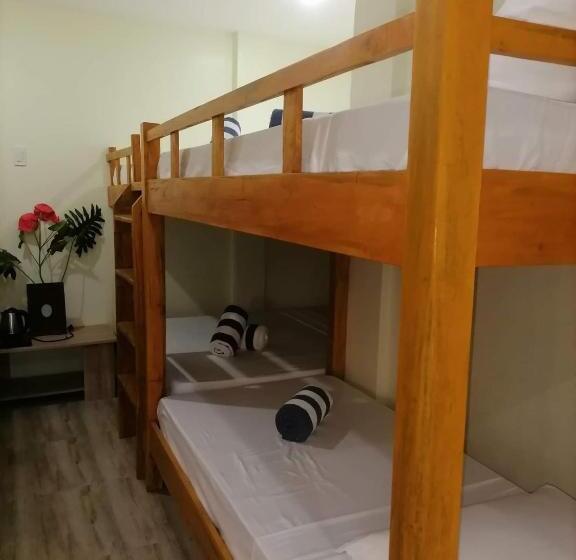 Семейный Номер, Acapulco Resort