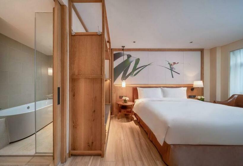 带2个卧室的套房, Holiday Inn Jilin Beidahu, An Ihg