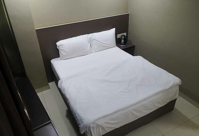 Номер Deluxe, Tropika Garden Hotel Kulai