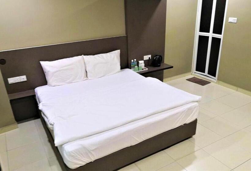 Номер Deluxe Кровать Кинг, Tropika Garden Hotel Kulai