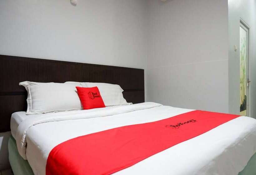 Номер Стандарт, Reddoorz Plus At Hotel Srikandi Kendari