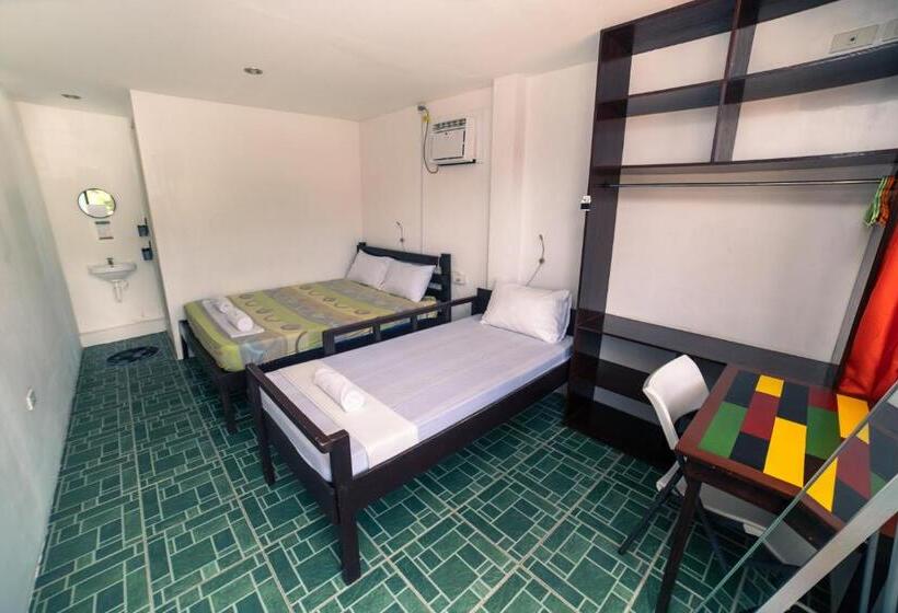Номер Deluxe, Chill Out Hostel