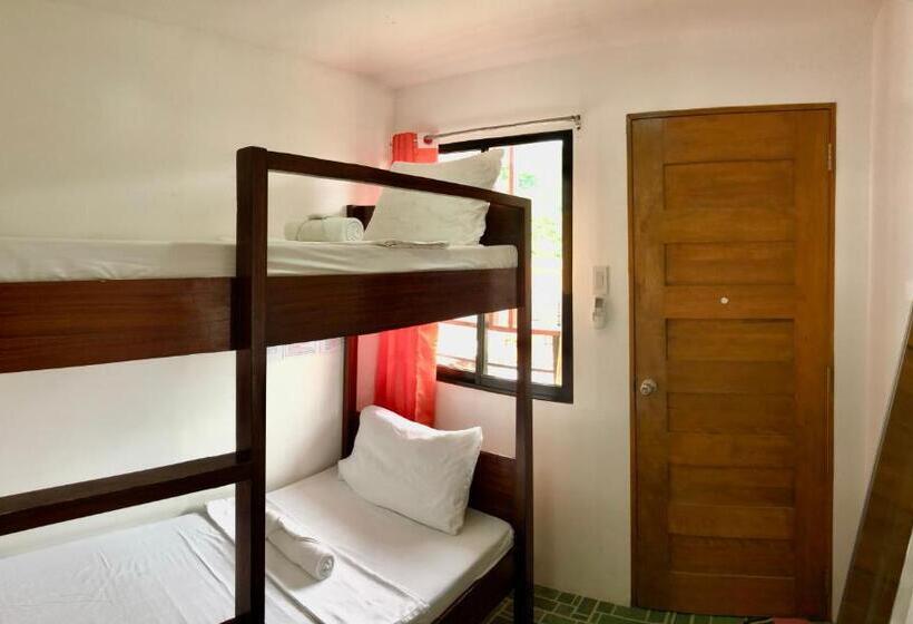 Номер Economy, Chill Out Hostel