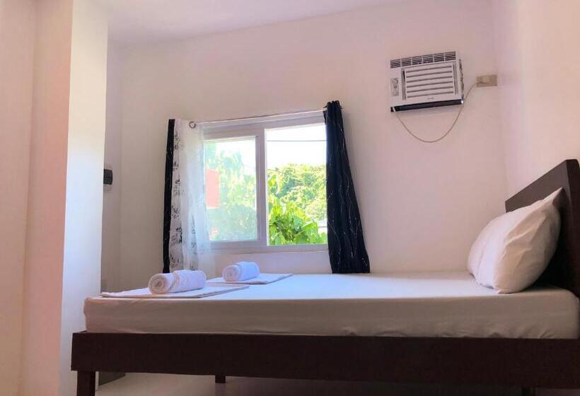 Семейный Номер, Chill Out Hostel