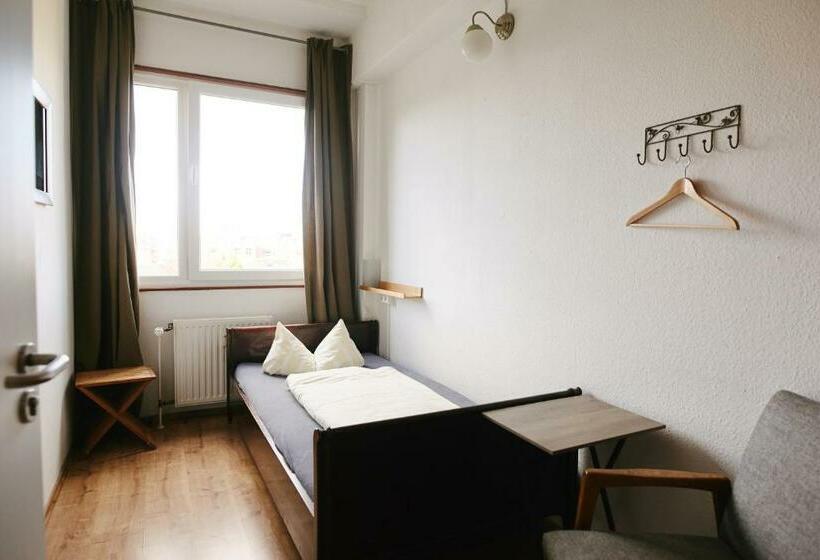 Номер Стандарт Индивидуальный Совместная Ванная, Sleep Station Hostel