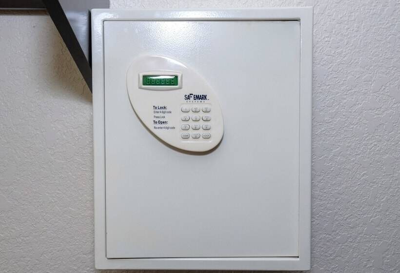 Номер Deluxe, Red Roof Inn Danville, Pa