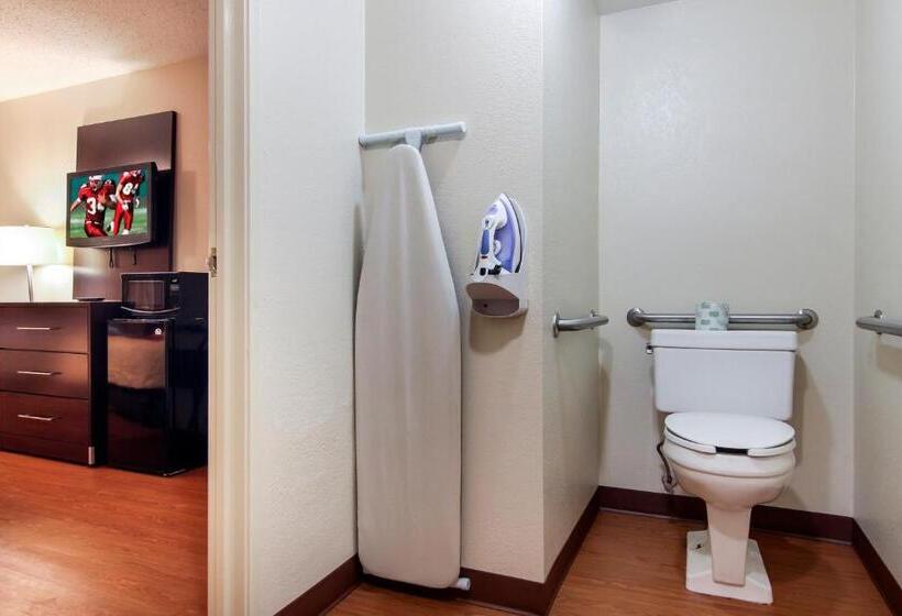 Номер Deluxe Адаптированный для Инвалидов, Red Roof Inn Detroit  Troy